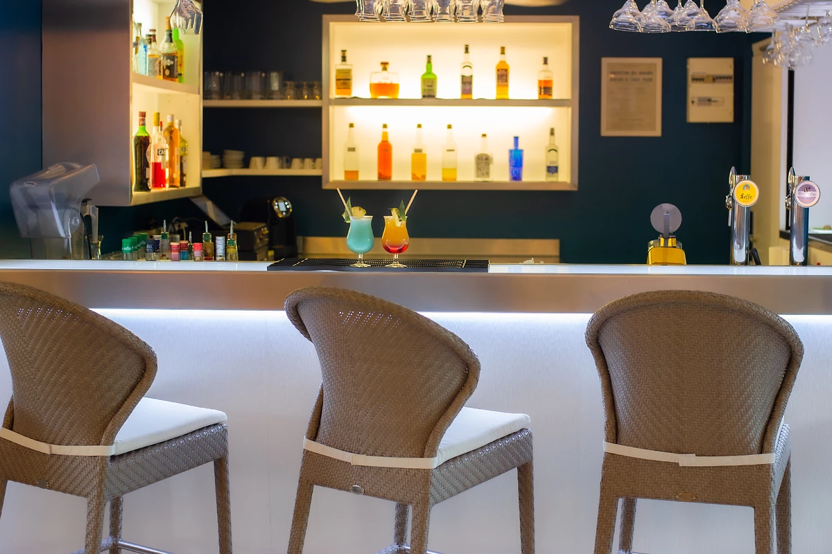 Bar le Tropical Café, La Pagerie Tropical Garden Hotel
