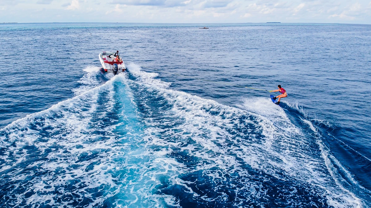 Ski nautique, You & Me Maldives, Atoll de Malé, Maldives