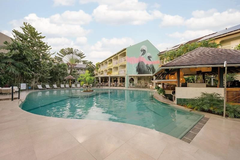 Terrasse de la piscine de l'hôtel, La Pagerie Tropical Garden Hotel