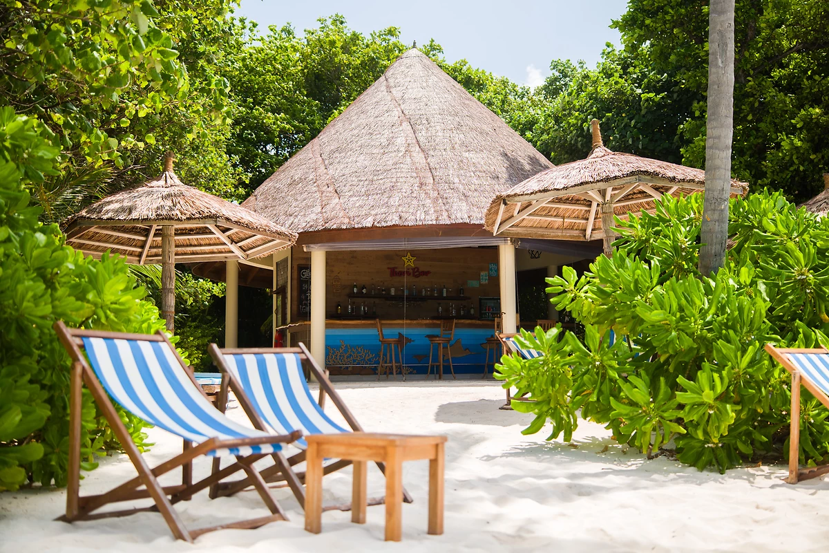 Thari Bar, Reethi Faru Resort, Atoll de Raa, Maldives