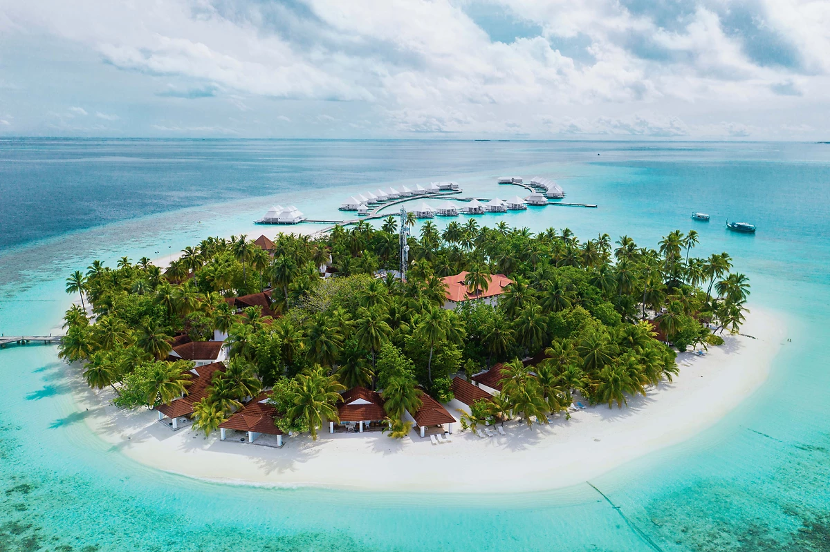 Vue aérienne sur l'hôtel, Diamonds Athuruga, Atoll d'Ari, Maldives