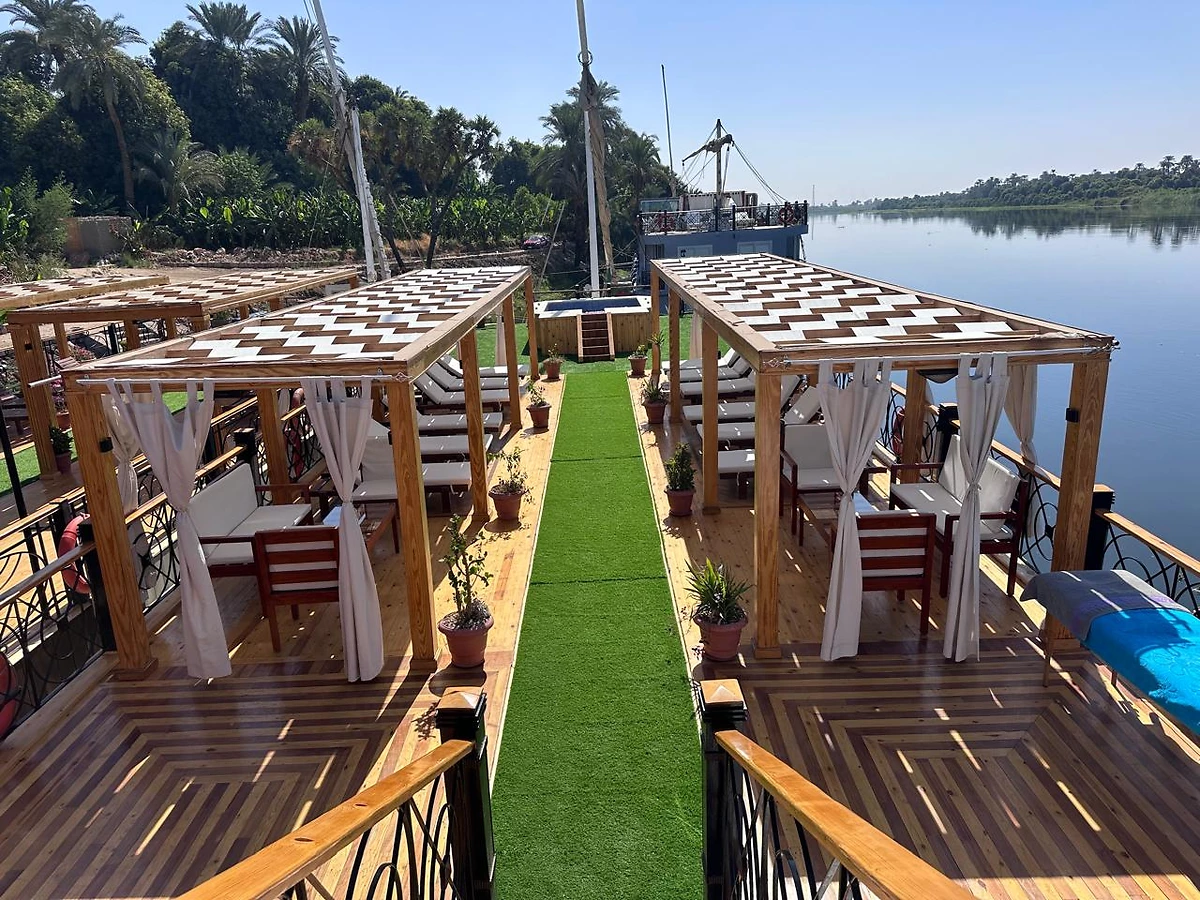 Deck de la Dahabeya Merit I, Dahabeya Merit, Égypte