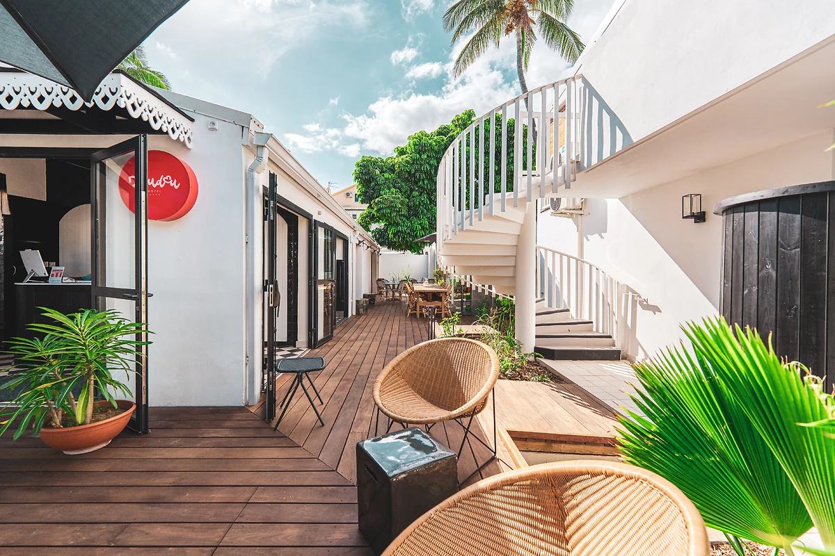 Extérieur, Hôtel Doudou, Île de la Réunion