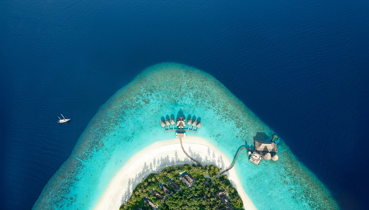 Vue aérienne de l'hôtel, Anantara Kihavah Maldives Villas