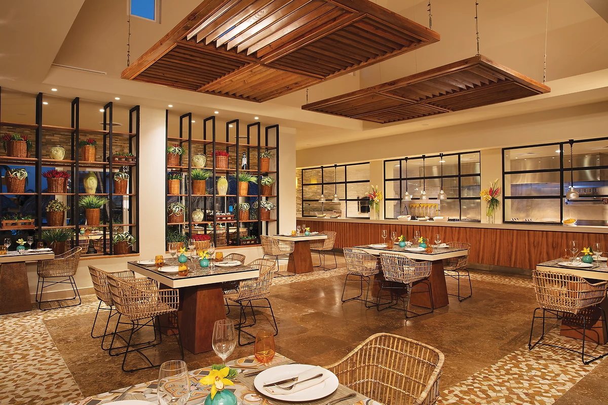 Tamarindo Restaurant, Dreams Royal Beach Punta Cana