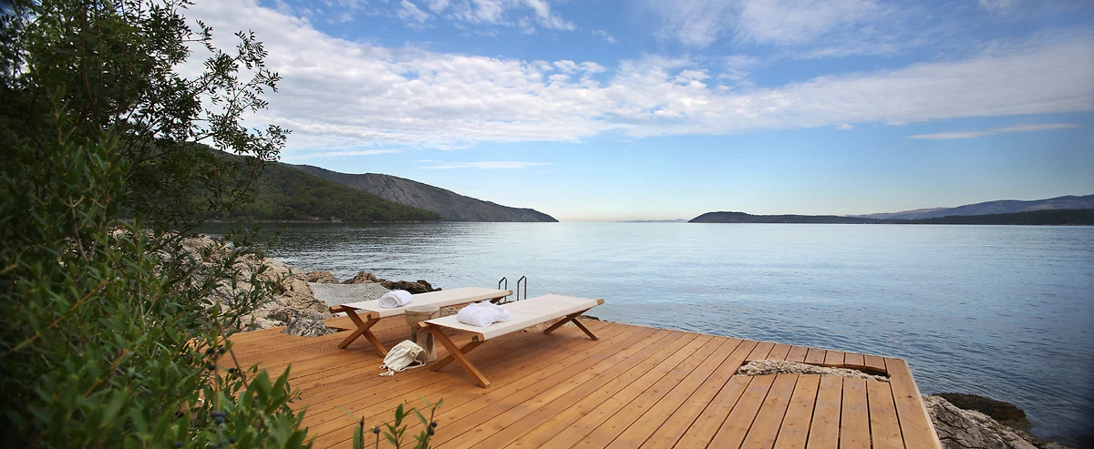 Ponton sur la plage de l'hôtel, Maslina Resort