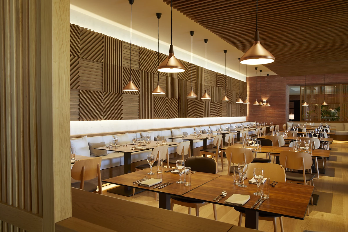 Restaurant le Pangea, hôtel Daios Cove
