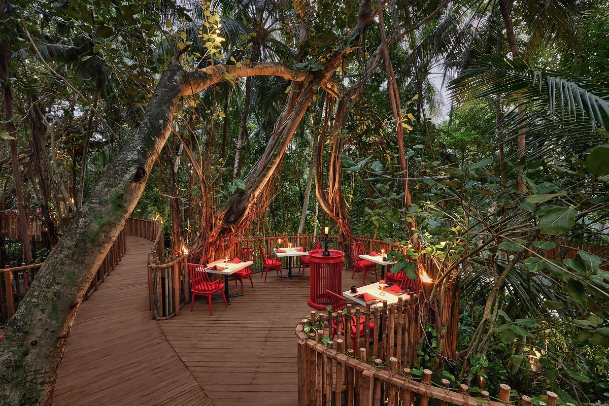 Restaurant Nest, Niyama Private Islands Maldives
