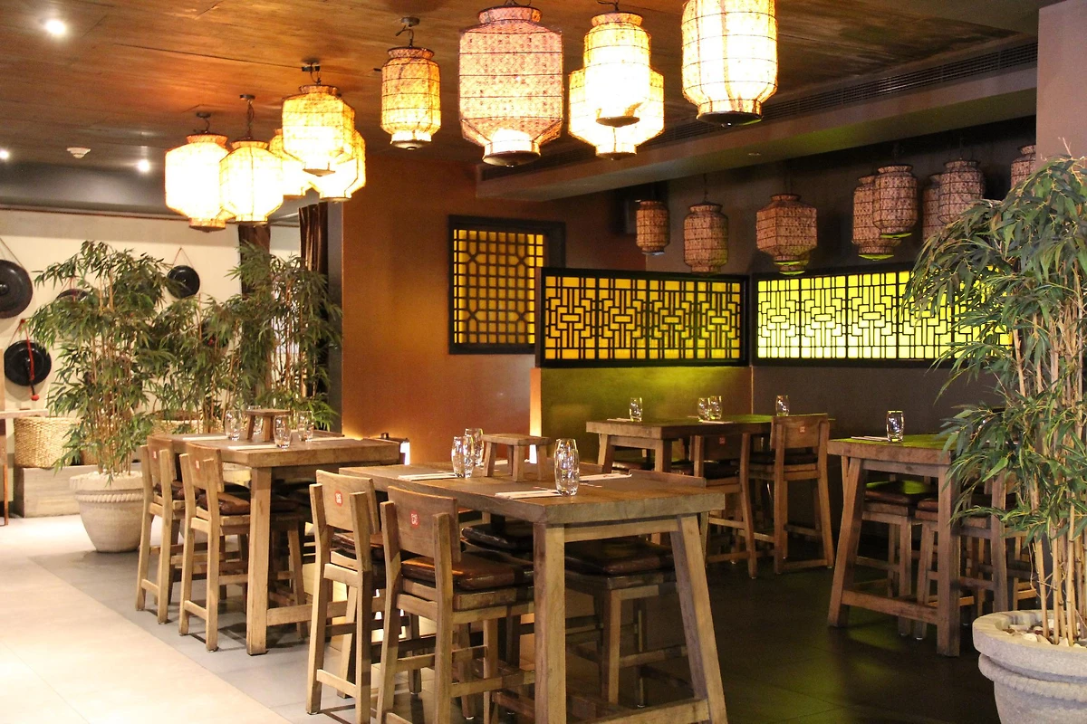 Restaurant, Millennium Downtown Abu Dhabi