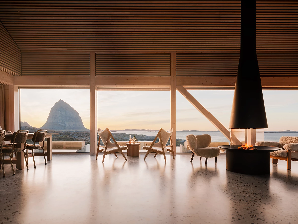 Lounge, Ytri