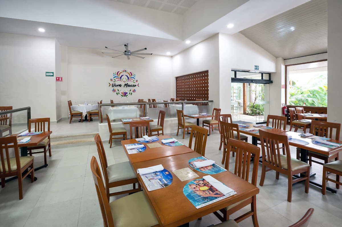 Buffet El Nopal, Viva Azteca by Wyndham