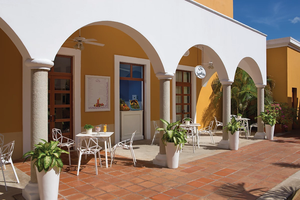 Coco Smoothies, Dreams Tulum Resort & Spa