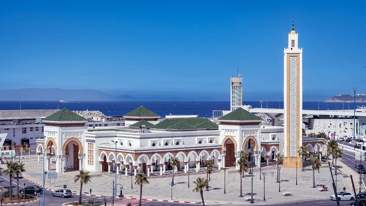 La grande mosquée de Tanger près du port